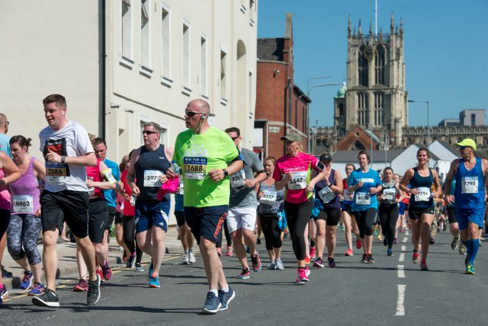 one-day-two-great-races-as-hull-gets-set-for-festival-of-running